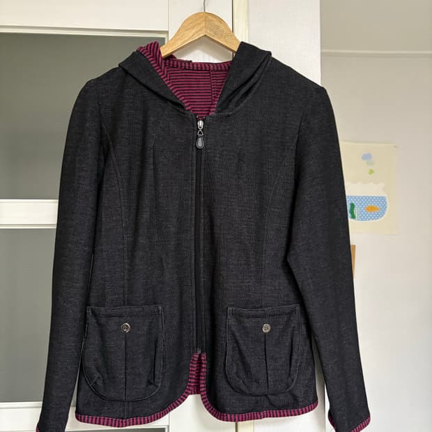 흑청 배색 후드 집업