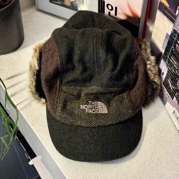 노스페이스 퍼 이어플랩 캡