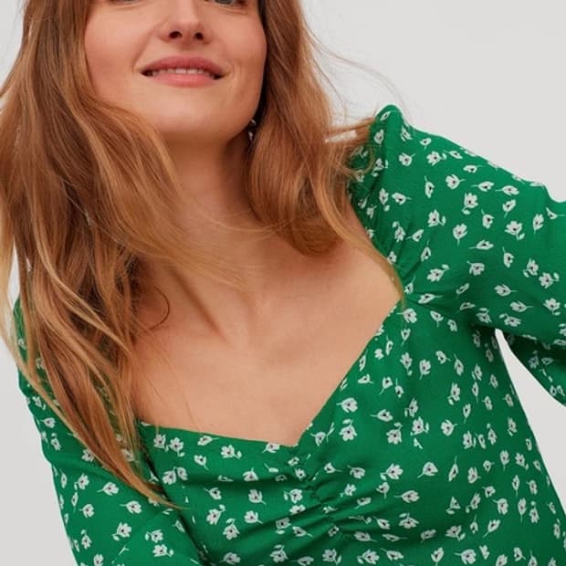 H&M 플라워 블라우스