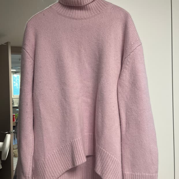 셀린 헤비웨잇 캐시미어  100터틀넥 스웨터