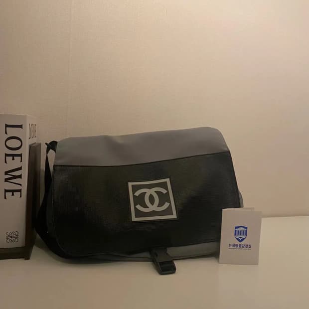 CHANEL / 빈티지 샤넬 8번대 스포츠 라인 메신저 백 / 크로스백
