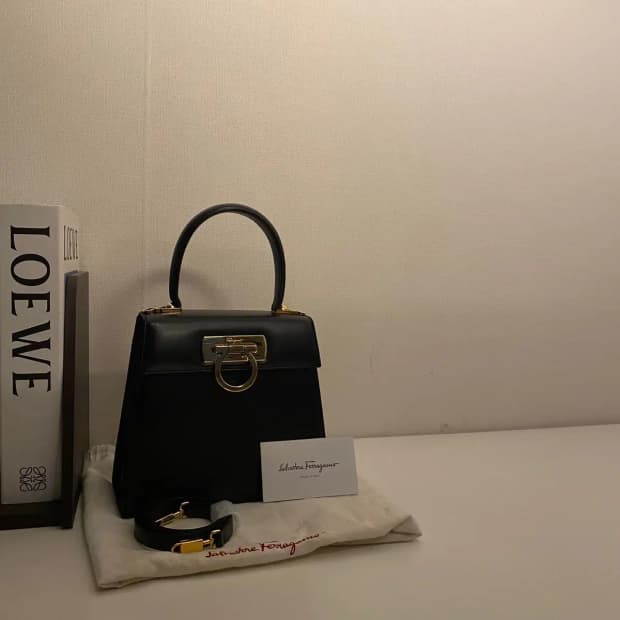 FERRAGAMO / 빈티지 페레가모 블랙 간치니 스몰 켈리백 /투웨이백