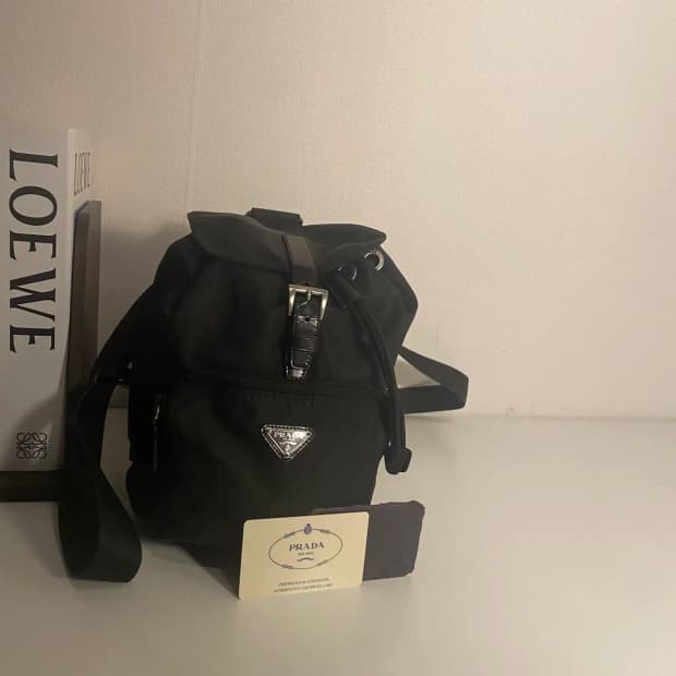 PRADA / 빈티지 프라다 블랙 포코노 삼각로고 나일론 스몰 백팩