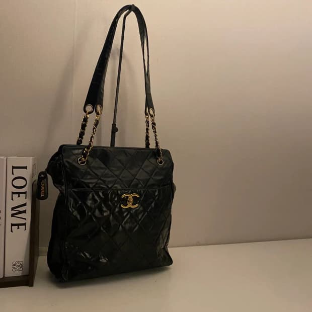 CHANEL / 빈티지 샤넬 3번대 블랙 마틀라세 턴락 숄더백