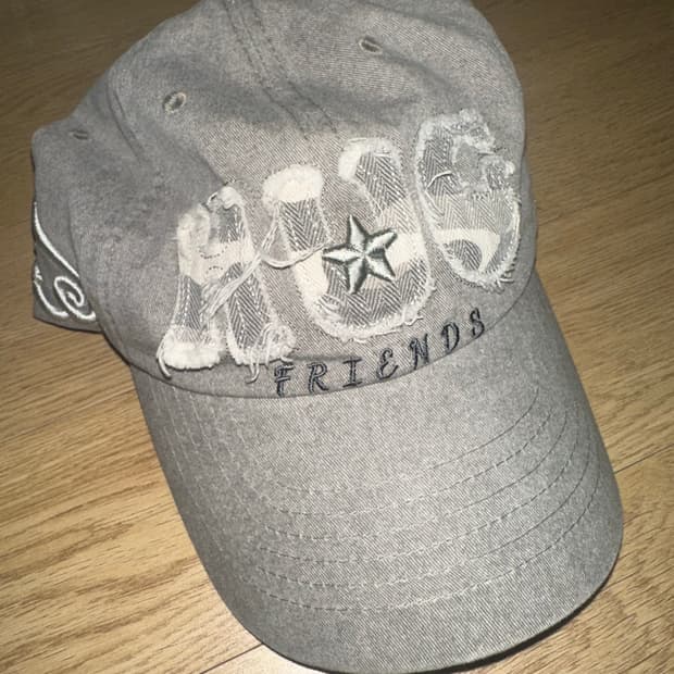 허그유어스킨 카모 캡 모자