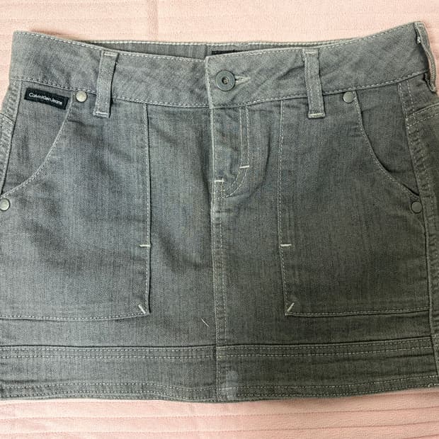 캘빈클라인 그레이 데님 미니스커트