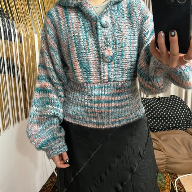 여성 멀티컬러 후드니트