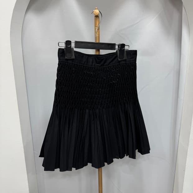 디올 플리츠 스커트 40사이즈