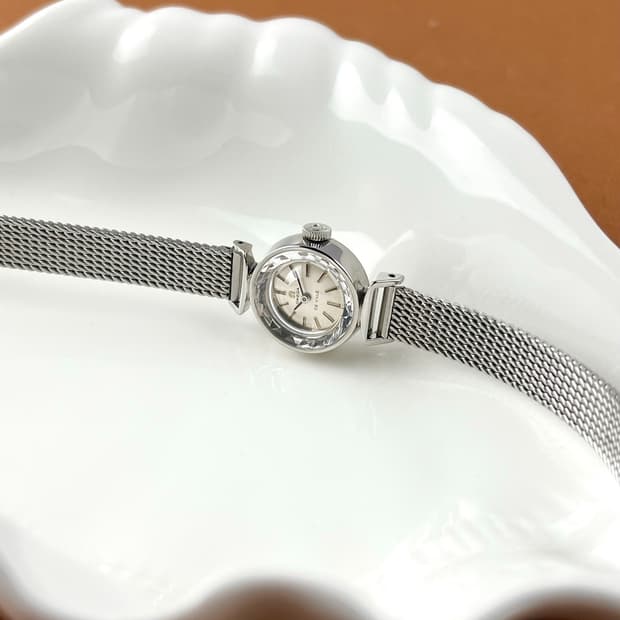 OMEGA Lady mini round steel watch