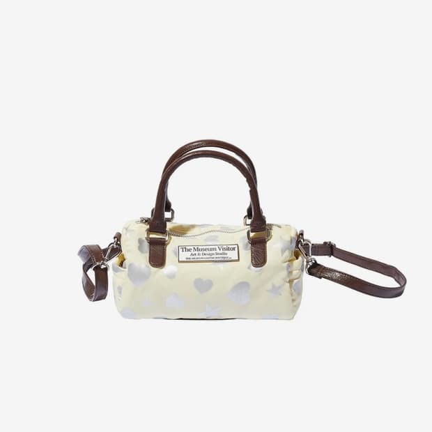 더뮤지엄비지터 가방