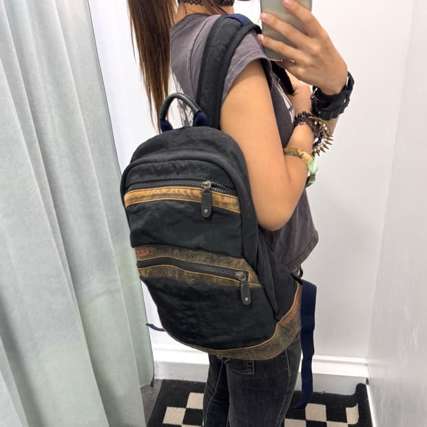 Kamp 블랙 레더 백팩