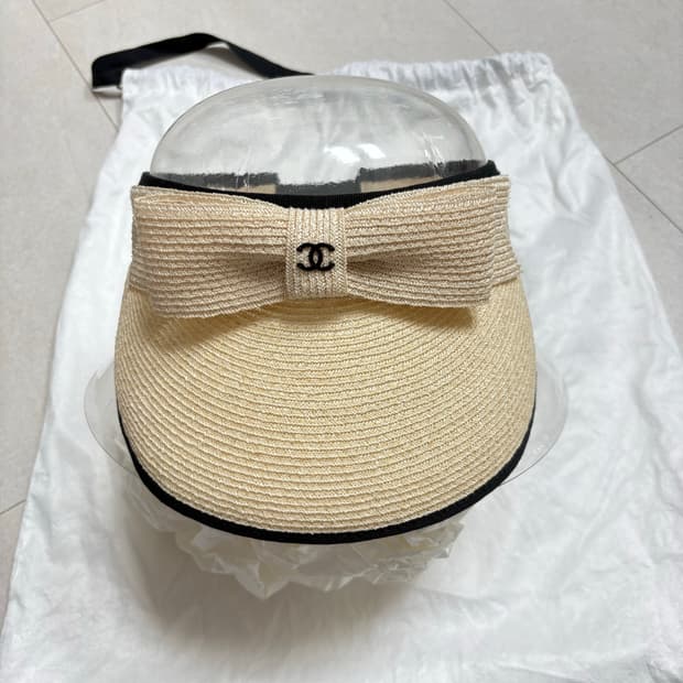 샤넬 리본 선바이저 모자