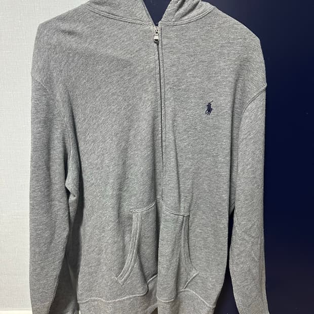 폴로 후드집업