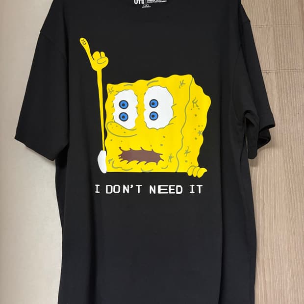 유니클로 스폰지밥 티셔츠
