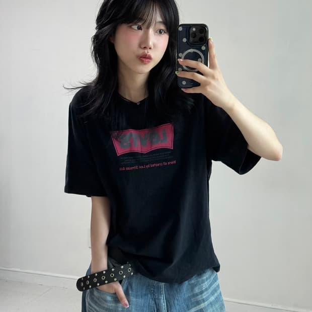 리바이스 블랙 핑크 반팔