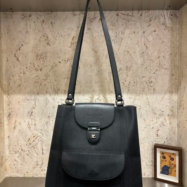 꾸레쥬 블랙 레더 숄더백 토트백