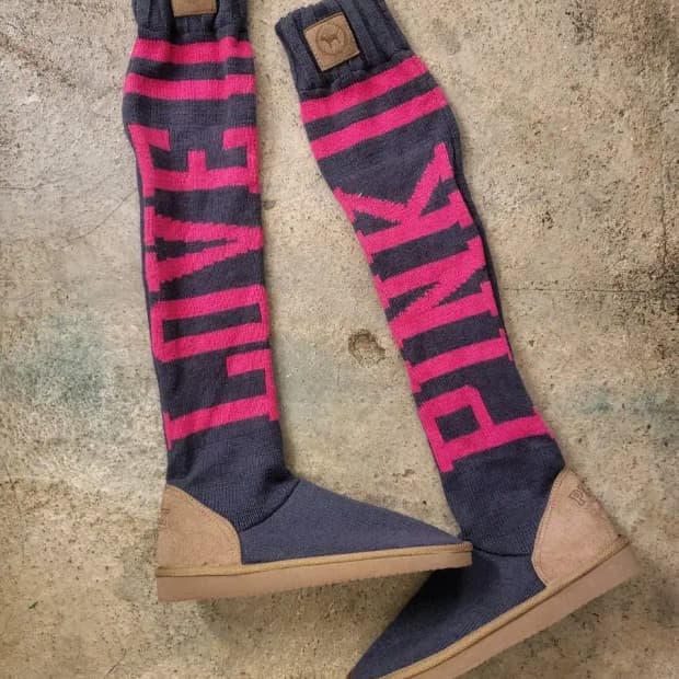 빅토리아 시크릿 핑크 스웨터 니하이 부츠 사이즈m 새상품