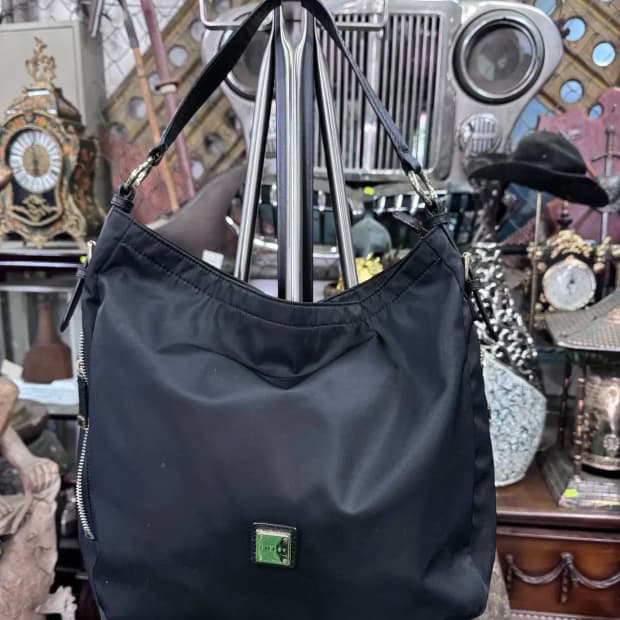 시슬리 블랙 자크 포인트 숄더백