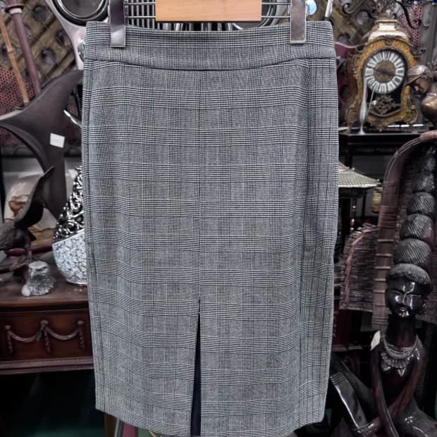 잇미샤 앞트임 체크 스커트