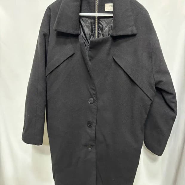 페라리 뒷지퍼 블랙 롱코트