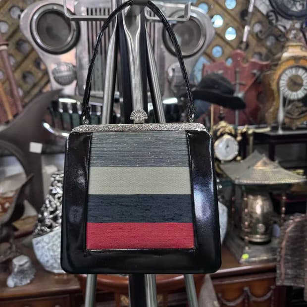 가죽 테두리 줄무늬 보석장식 핸드백 한복가방