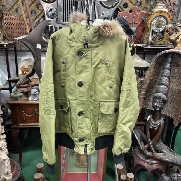 First view 퍼 트리밍 후드 봄버 재킷 점퍼