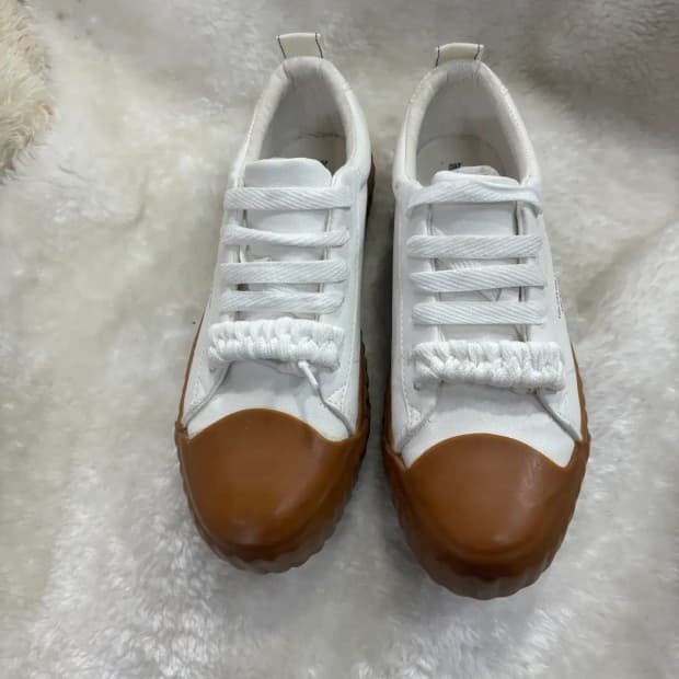 슈펜 러버 타이포 스니커즈 260