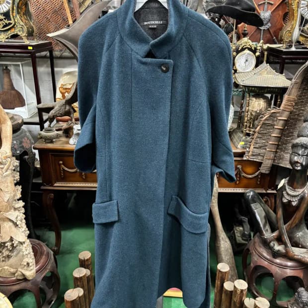 보티첼리(BOTTICELLI) 모+앙고라 혼방 망또 판쵸 코트