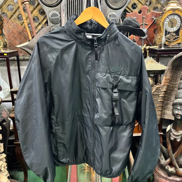 나이키 스포츠웨어 테크 우븐 남성 패커블 라인드 자켓 점퍼