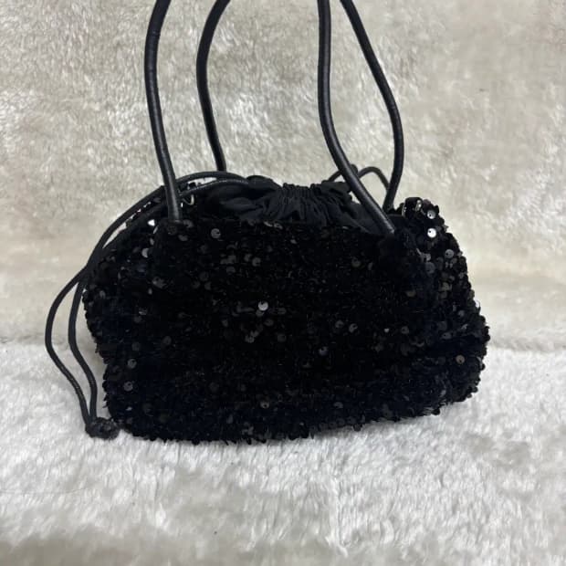 페이퍼보이(PAPERBOY) 블랙 스팽글 미니 토트백(크로스끈 분실)