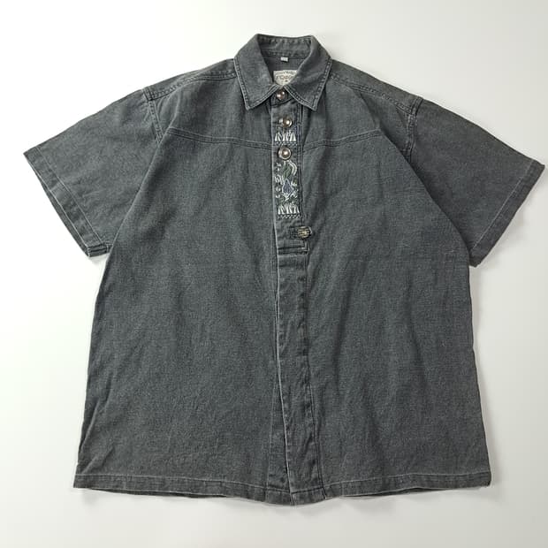 CA564 XL 트라흐텐 90s 독일판 바바리안 코튼린넨 반팔 셔츠 남