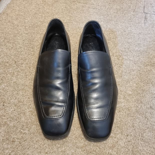 프라다 스퀘어토 로퍼 