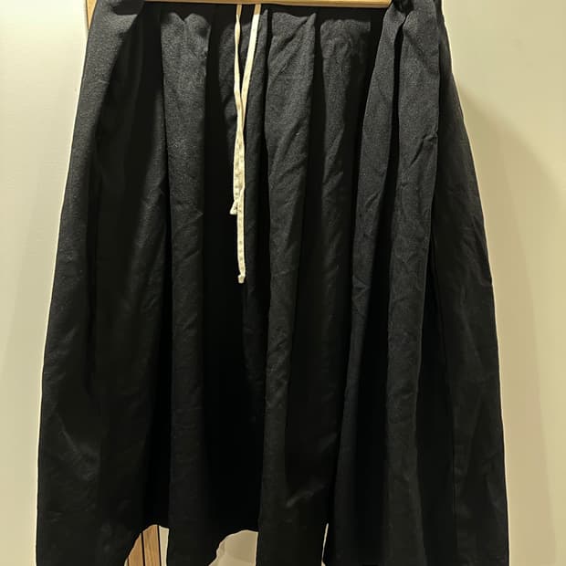 꼼데가르송 블랙 폴리 스커트 S