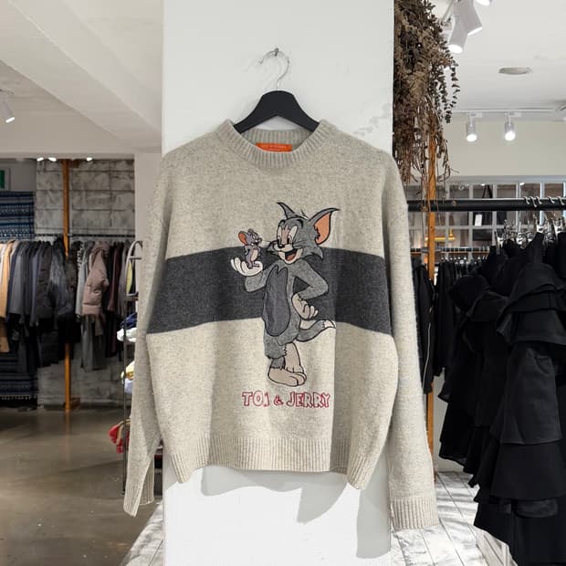 아이스버그 그레이 버진울 톰앤제리 니트