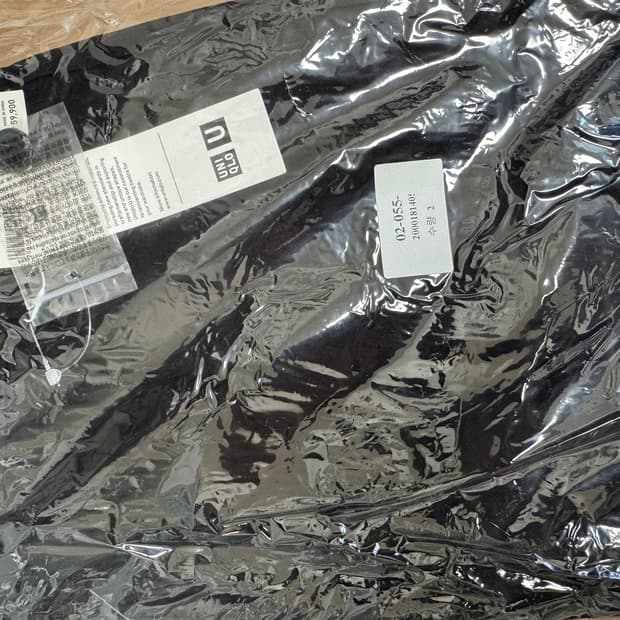 유니클로 블랙 치노팬츠