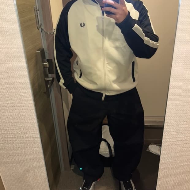 Beams 빔즈x프레드페리 트랙자켓 L사이즈