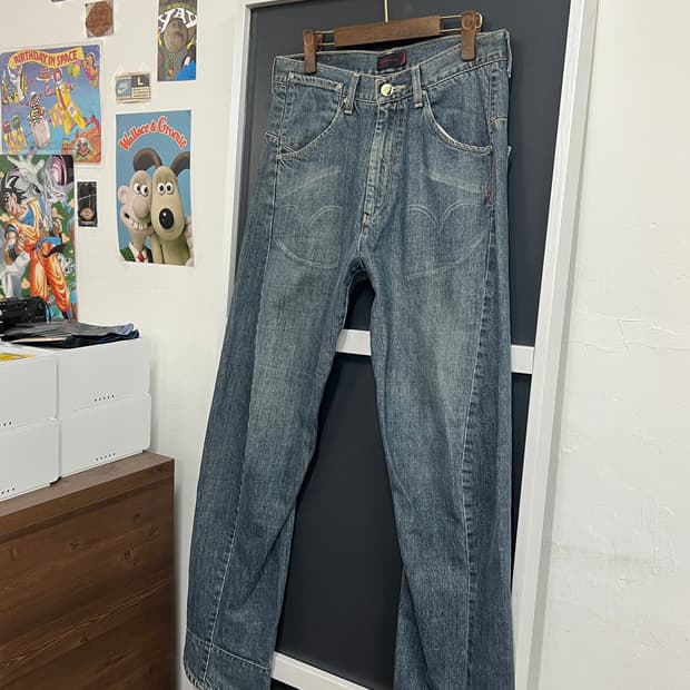 Levis 리바이스 엔지니어드 진스 나팔핏 부츠컷 데님 팬츠