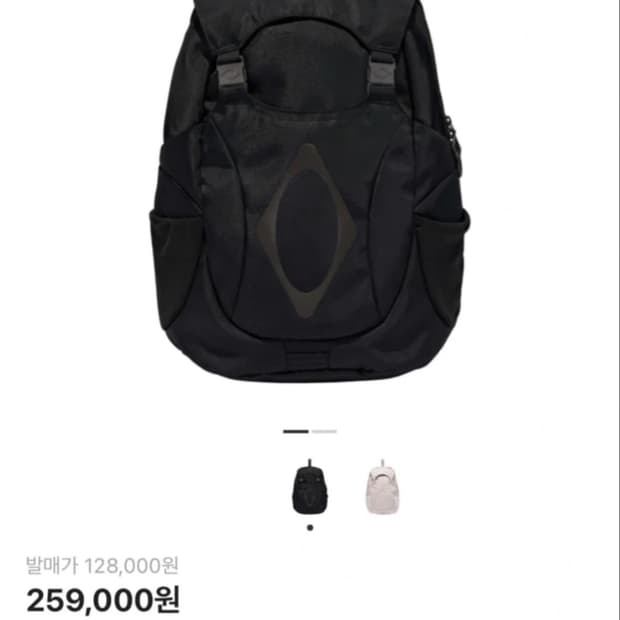 미스치프 버클 플랩 백팩 블랙