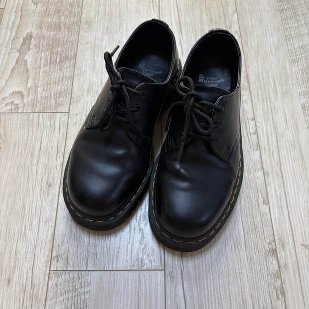 닥터마틴 1461 3홀 벡스 230