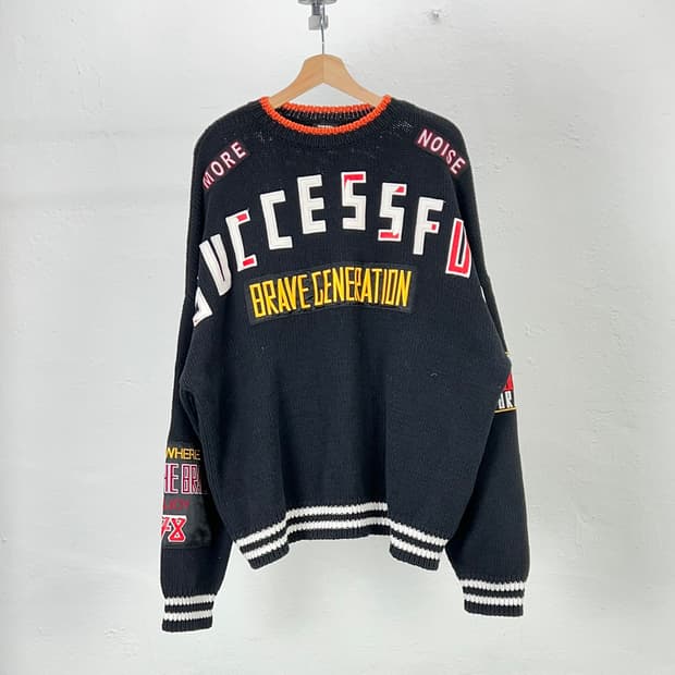 디젤 브레인 제네레이션 블랙 크루넥 패치 니트