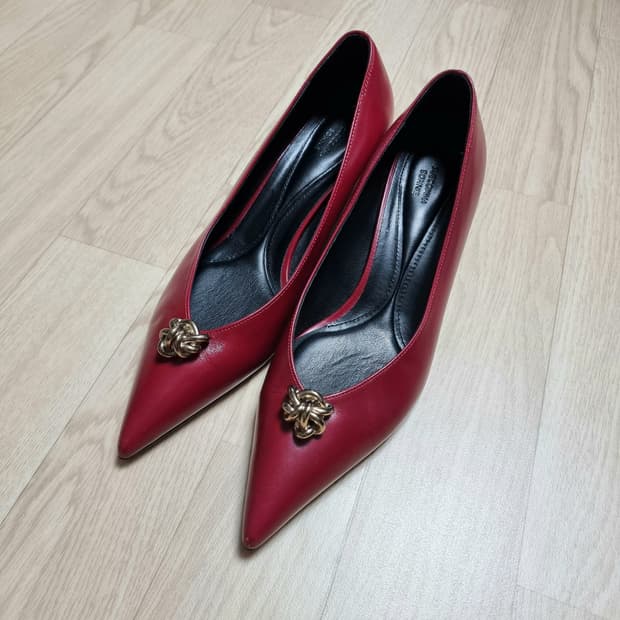 슈콤마보니 구두 펌프스 (240/표기370) 상태최상