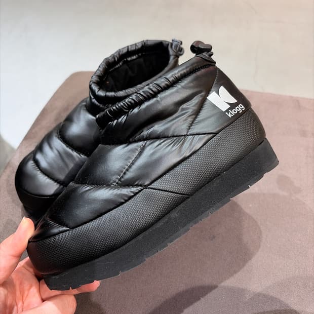 (정품/새상품) KLOGG 클로그 여성 블랙 퍼피 미니 패딩 부츠