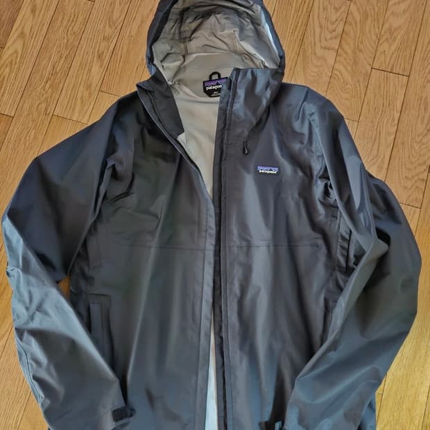파타고니아 블랙 토렌쉘  m 민트급 컨디션 3l 바람막이 레인자켓 등산 