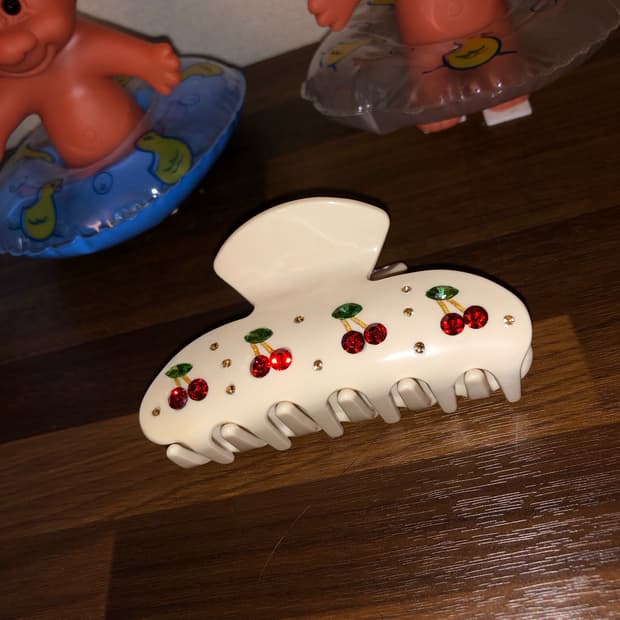 체리 베이지 집게핀 🍒 15,000