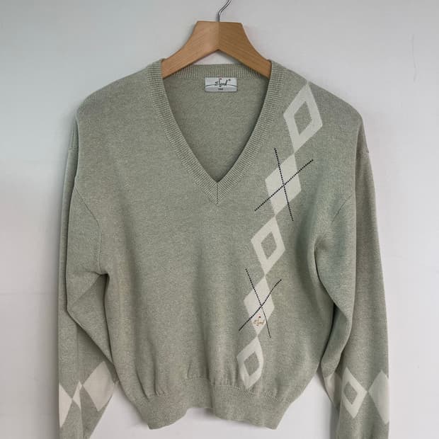 엘로드 골프 브이넥 니트 100