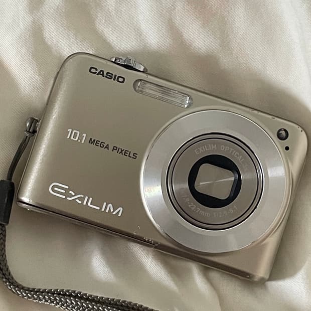 카시오 엑슬림 z1050 디카 
