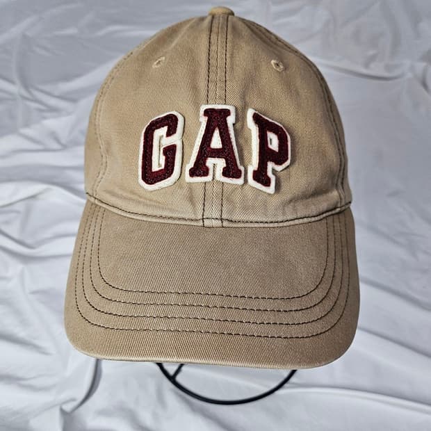 GAP 갭 베이지 볼캡 