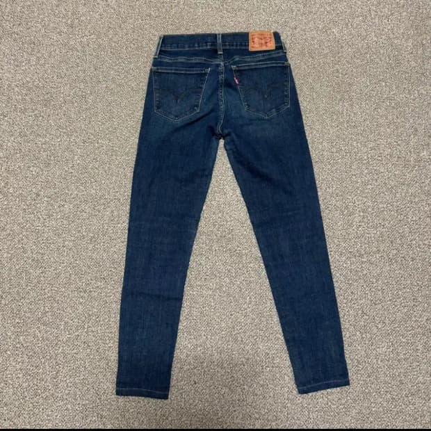 24 리바이스 710 청바지 여성