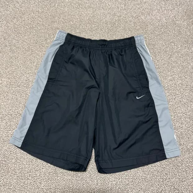 L 나이키 반바지