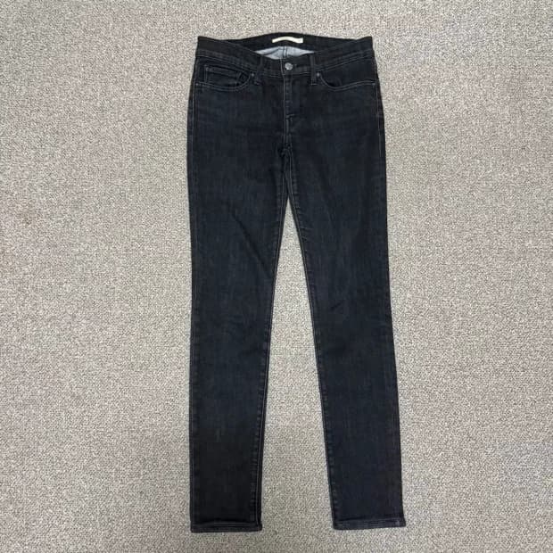 27 리바이스 711 흑청바지 스키니